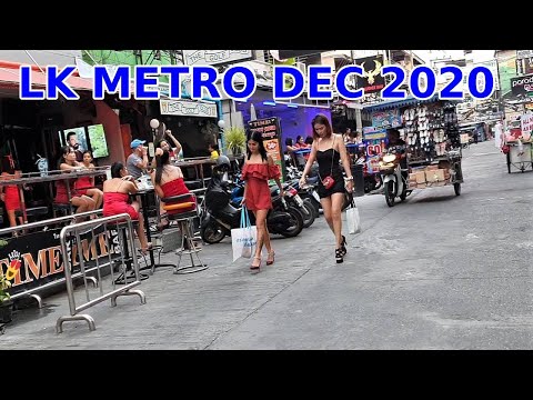 December 2020 Pattaya Thailand LK METRO, Beautiful Thai girls Shopping Street cart style