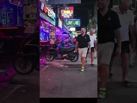LAS VEGAS LK METRO & SOI BUAKHAO 🌙 | PATTAYA NIGHTLIFE | URBAN TWILIGHT