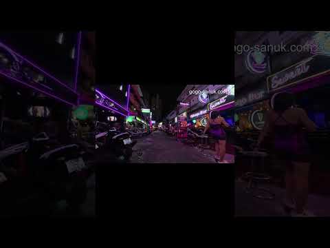 Pattaya LK Metro at Midnight 🌙 | GoGo Bars & Nightlife Walk #shorts